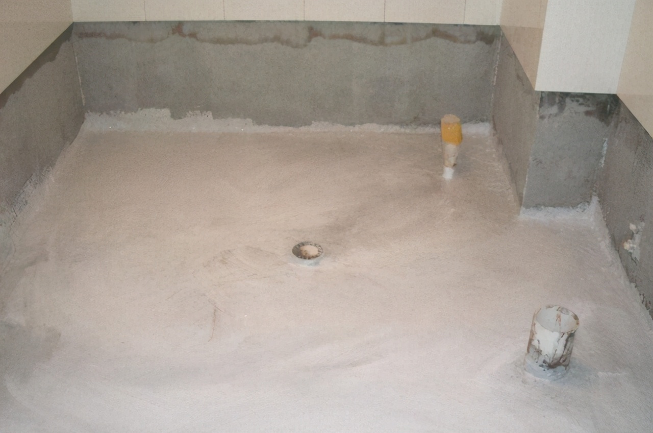 浴室墙面漏水补漏的最佳方法,浴室顶漏水怎么做防水