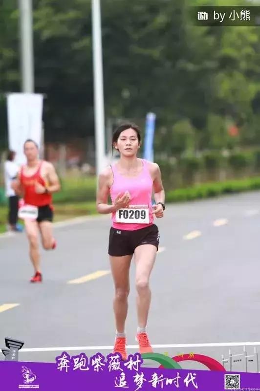 女子马拉松全马中国第一名,全马女生跑了37公里马拉松