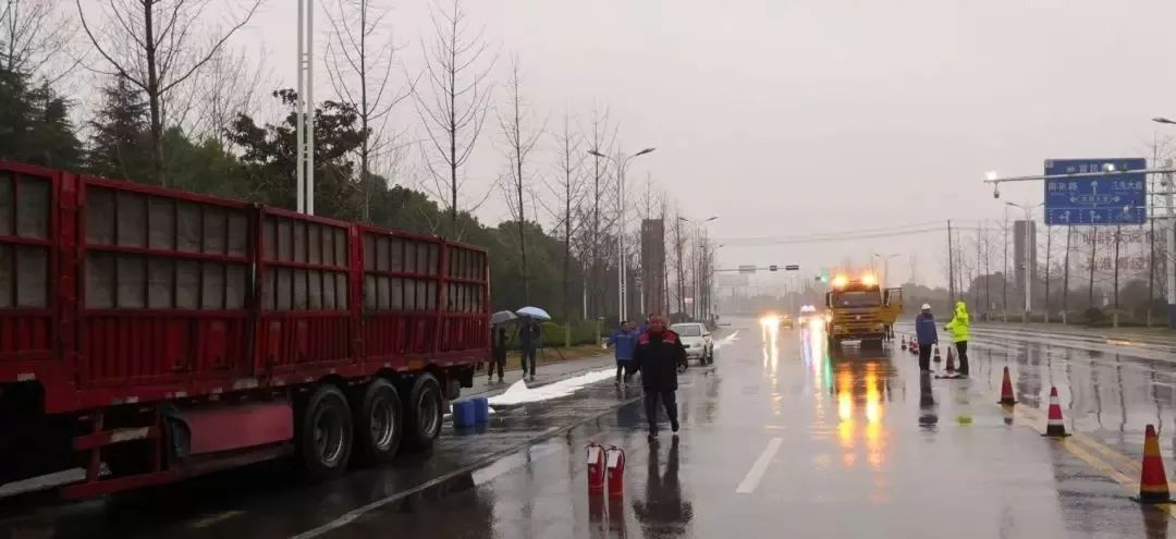 汽车半路抛锚急救电话,车子半路坏了求救电话