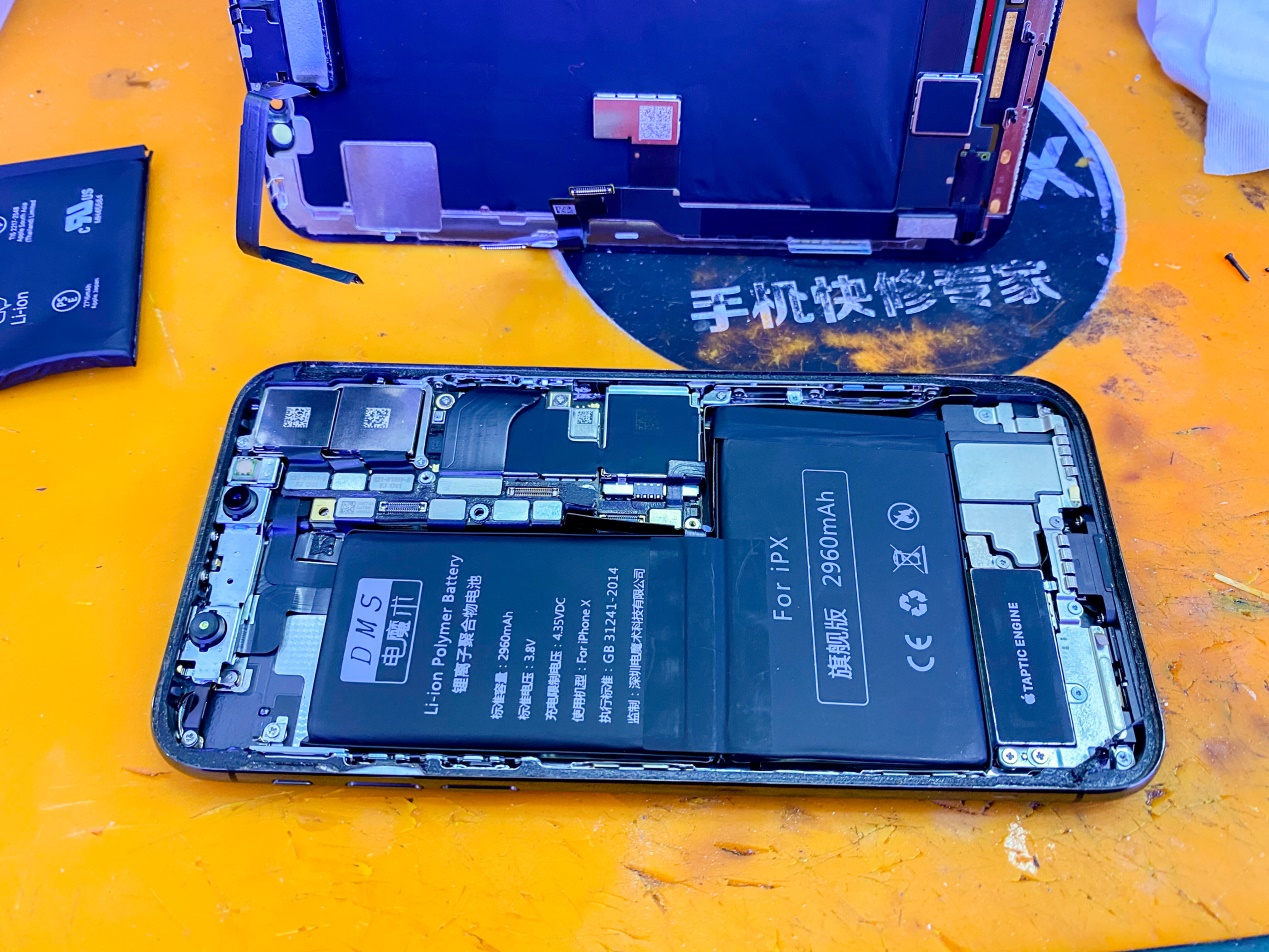 发布的新机不满意?换块电池战三年——电魔术锂电池体验