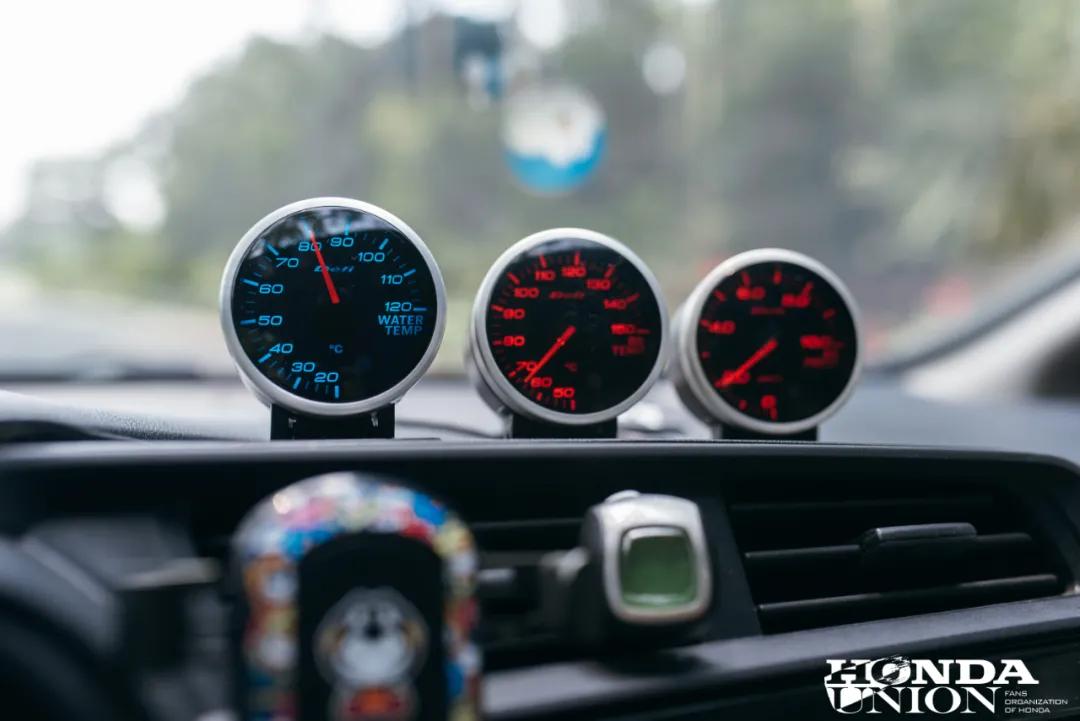 本田飞度适合男孩子开吗,本田飞度适合家庭用车吗