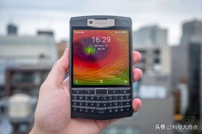 黑莓全键盘手机发布,黑莓配置最高的全键盘手机