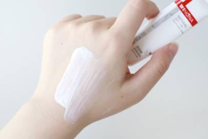 女生美白防晒,美白抗老女生毕生追求