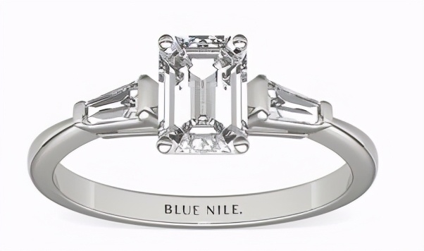 英国皇室黄金戒指,英国皇室珠宝戒指