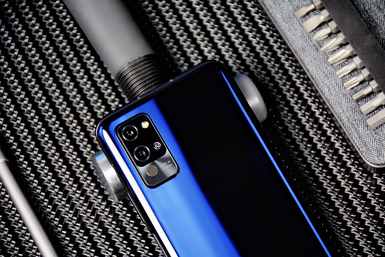 荣耀play4pro麒麟9905g信号怎么样,荣耀play4pro是麒麟9905g吗