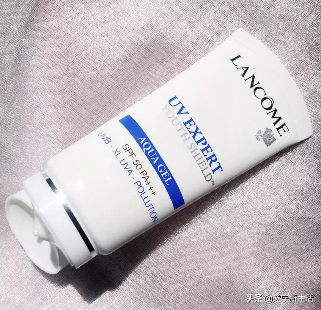 春夏秋冬都适合用什么防晒霜,用什么防晒霜显白又持久