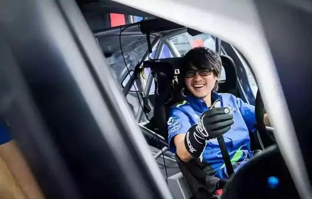 韩寒退学哪一年,韩寒回忆过往谈退学经历