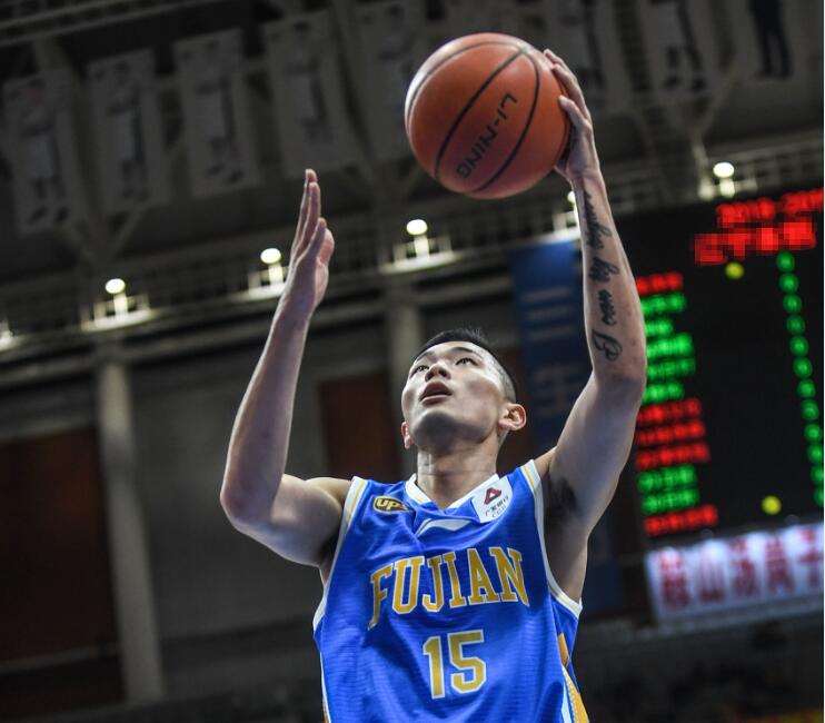 最强锋卫摇摆人,现役最强锋卫