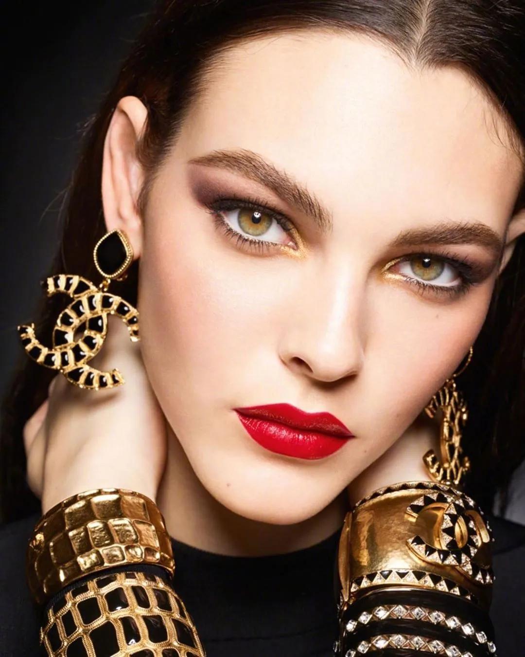 为什么大家都喜欢买香奈儿,香奈儿带给你的感触