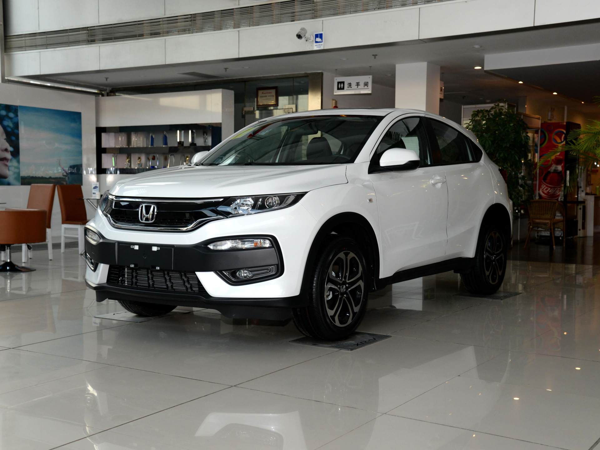 12万新suv100公里油耗仅4.3l,12万左右汽车销量排行榜suv