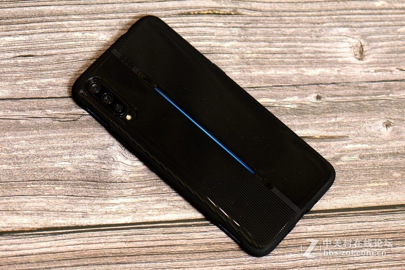 能流畅玩原神的iqoo手机,iqoo水桶机