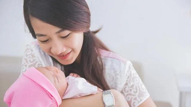 如何纠正宝宝“黑白颠倒”，用对这4招，一治一个准…