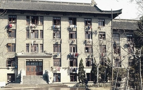 金陵饭店曾经的亚洲第一高楼,80年代南京老照片金陵饭店