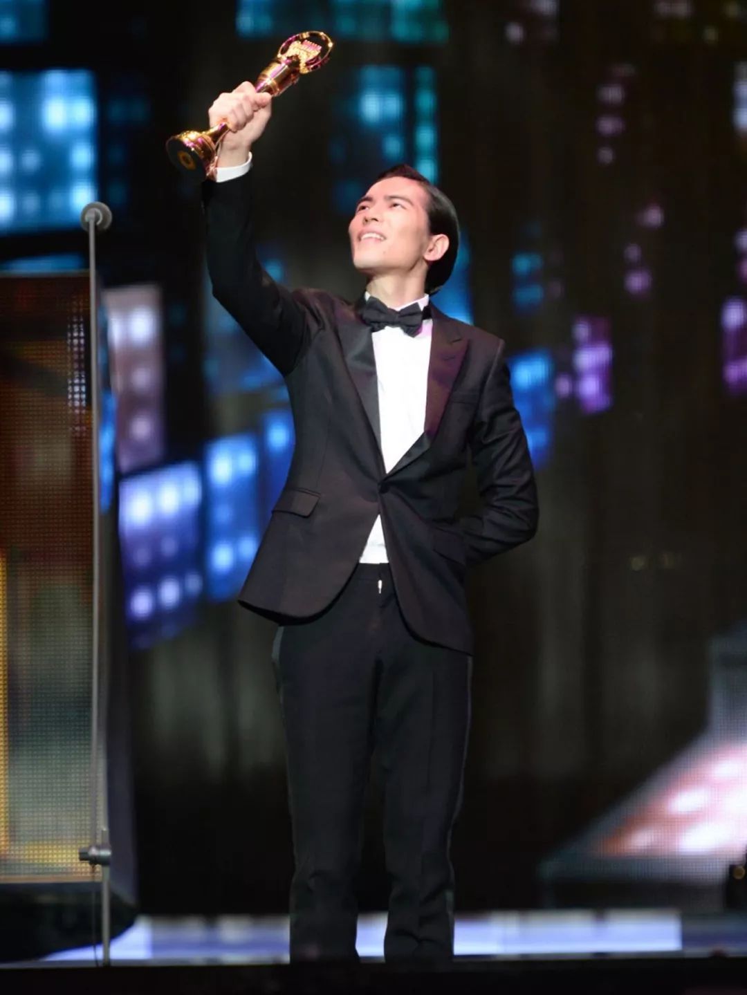 萧敬腾的单身豪宅曝光,萧敬腾8层豪宅曝光多少钱