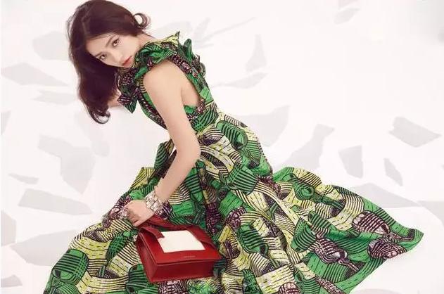 小ck和mk女包哪个好,小ck和ck的区别测试