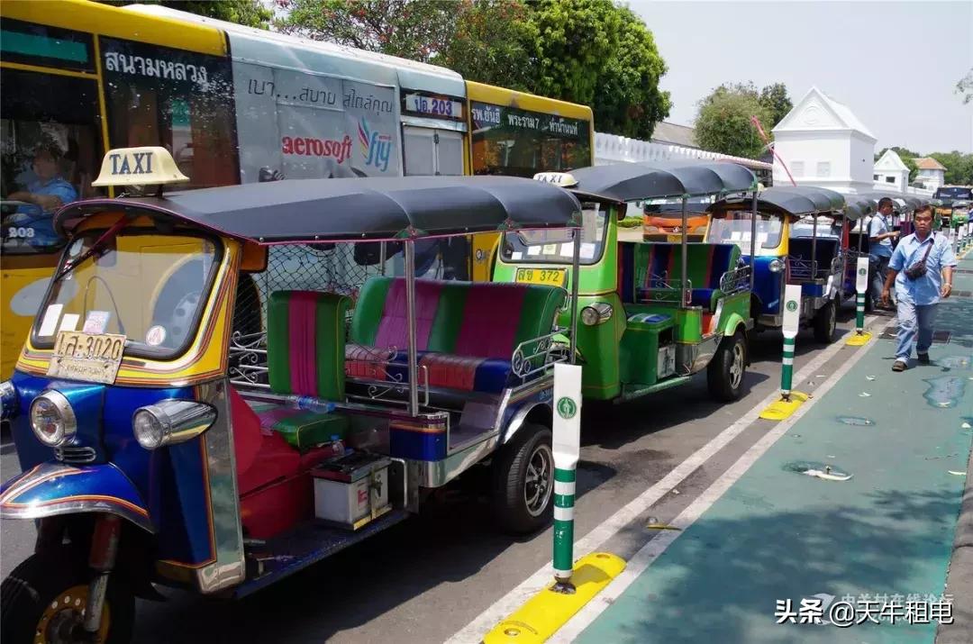 戴头盔骑摩托车规定,什么法律要求骑摩托车必须戴头盔