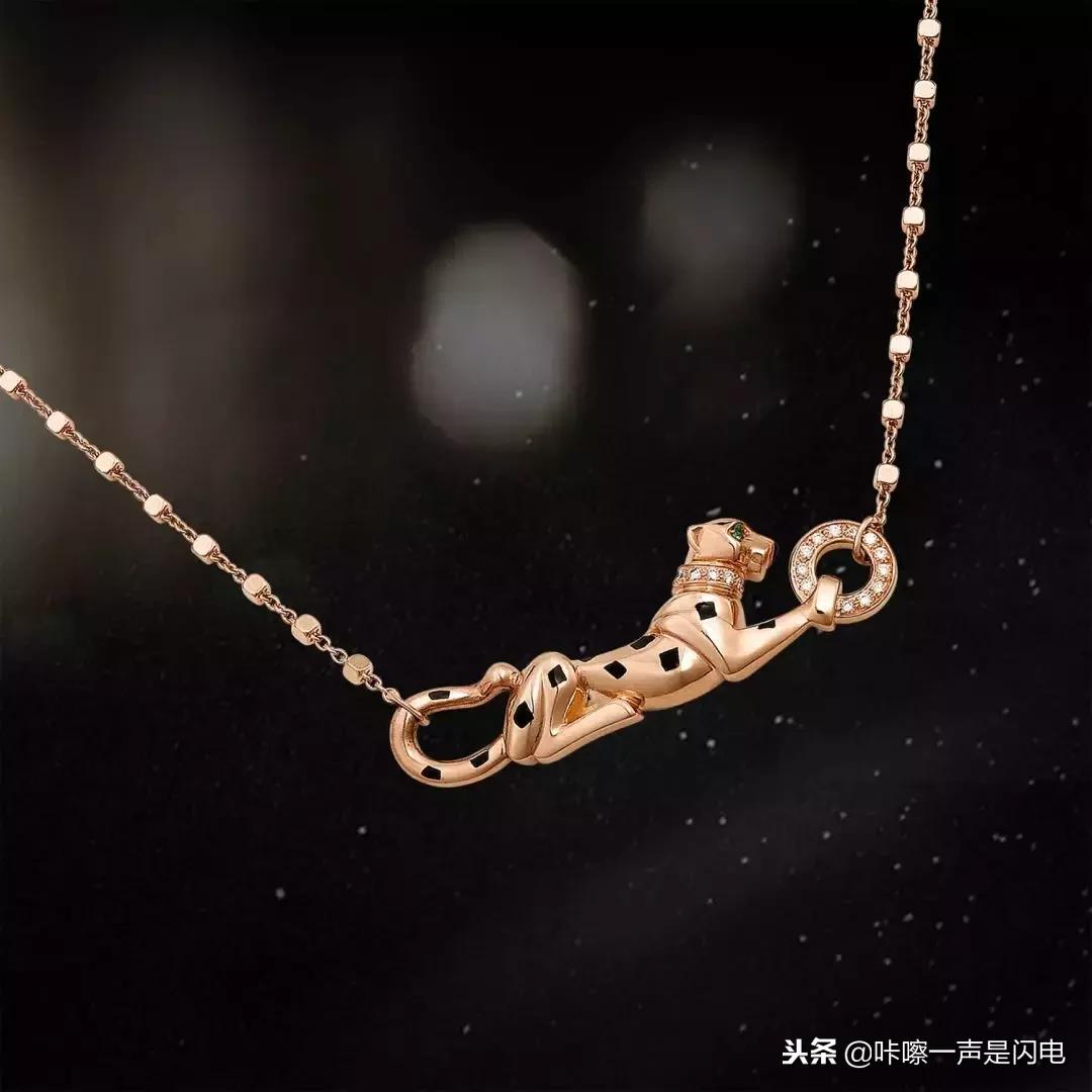 来认识一下宇宙第二时尚博主|5000件衣服只够穿一季