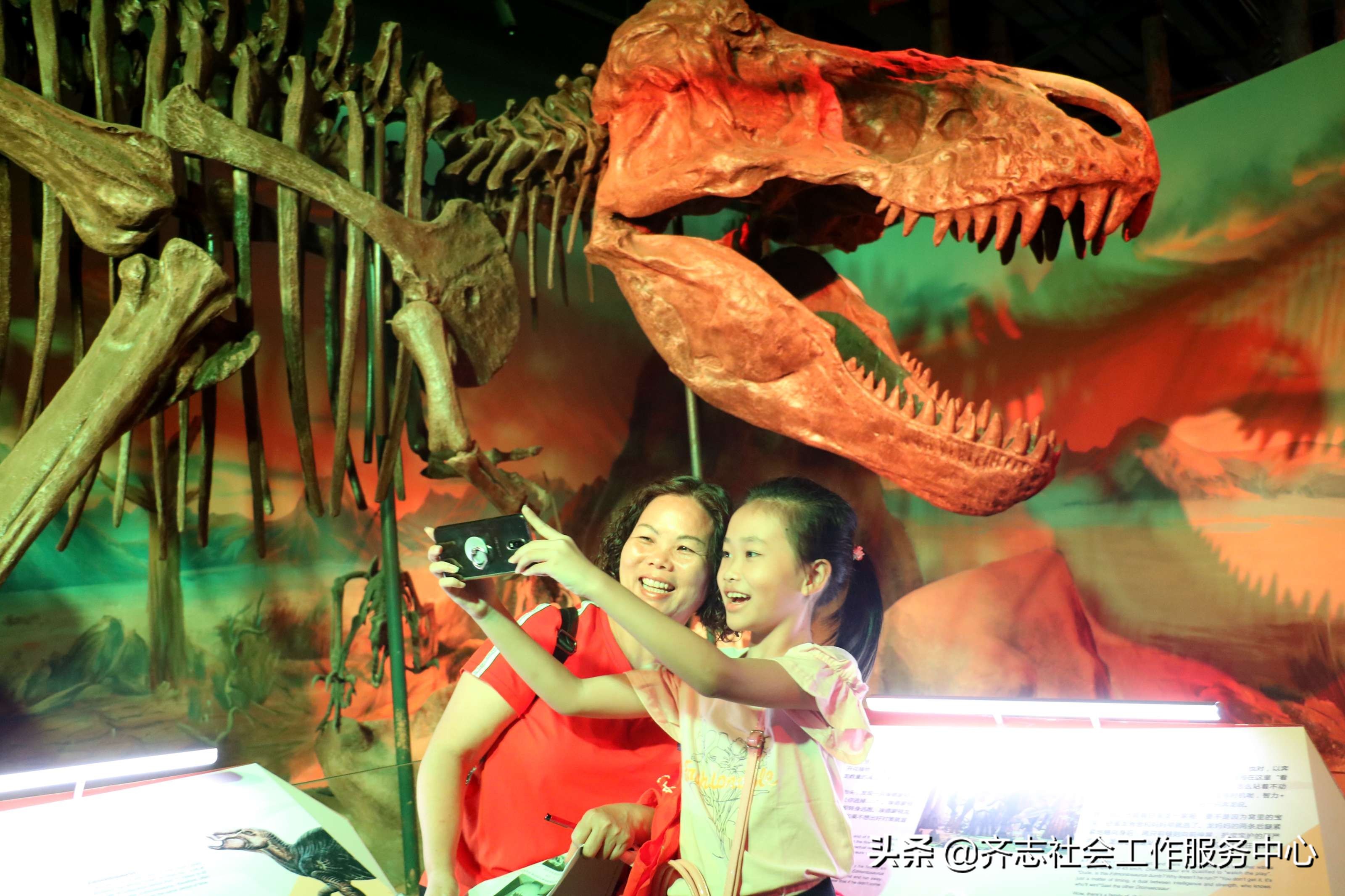 护苗计划，打造“政·企·社·志”公益平台，为困境儿童齐筑童梦