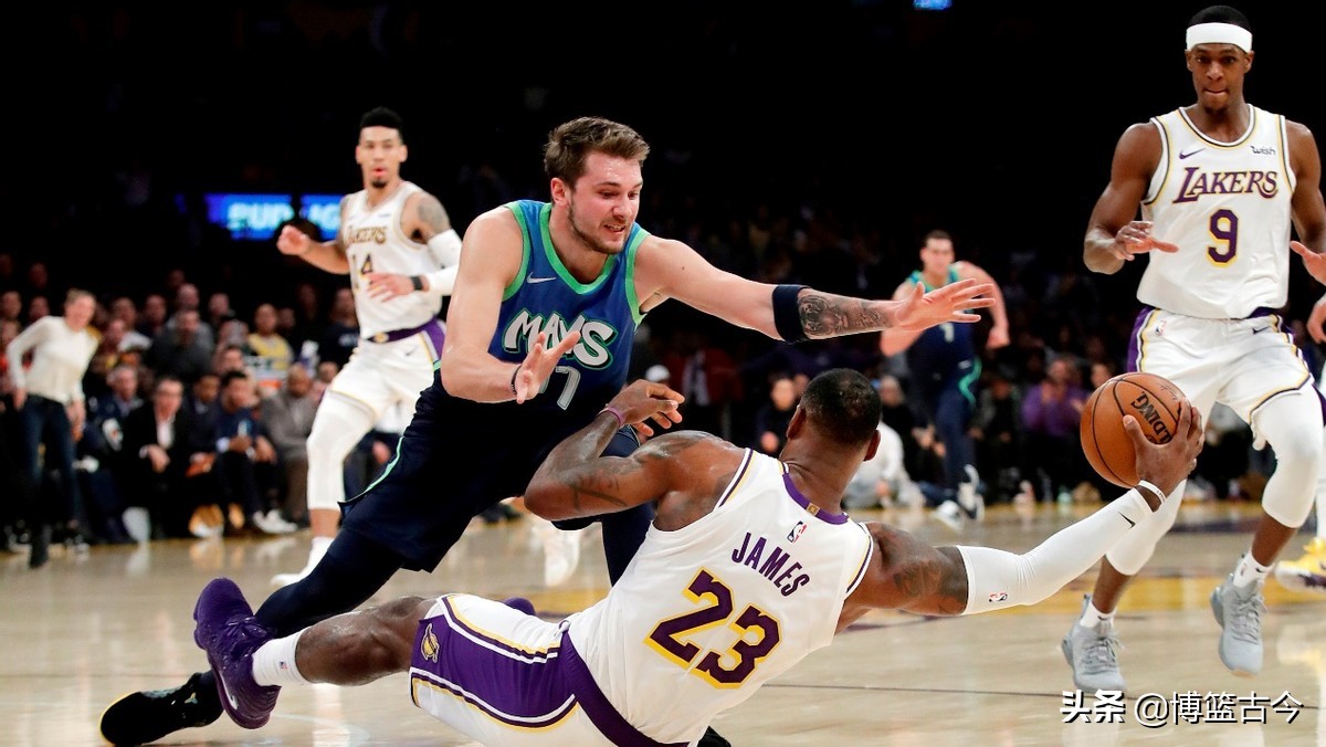 为什么叫NBA耐克联盟？剥夺库里FMVP，刻意*压打**哈登恩比德