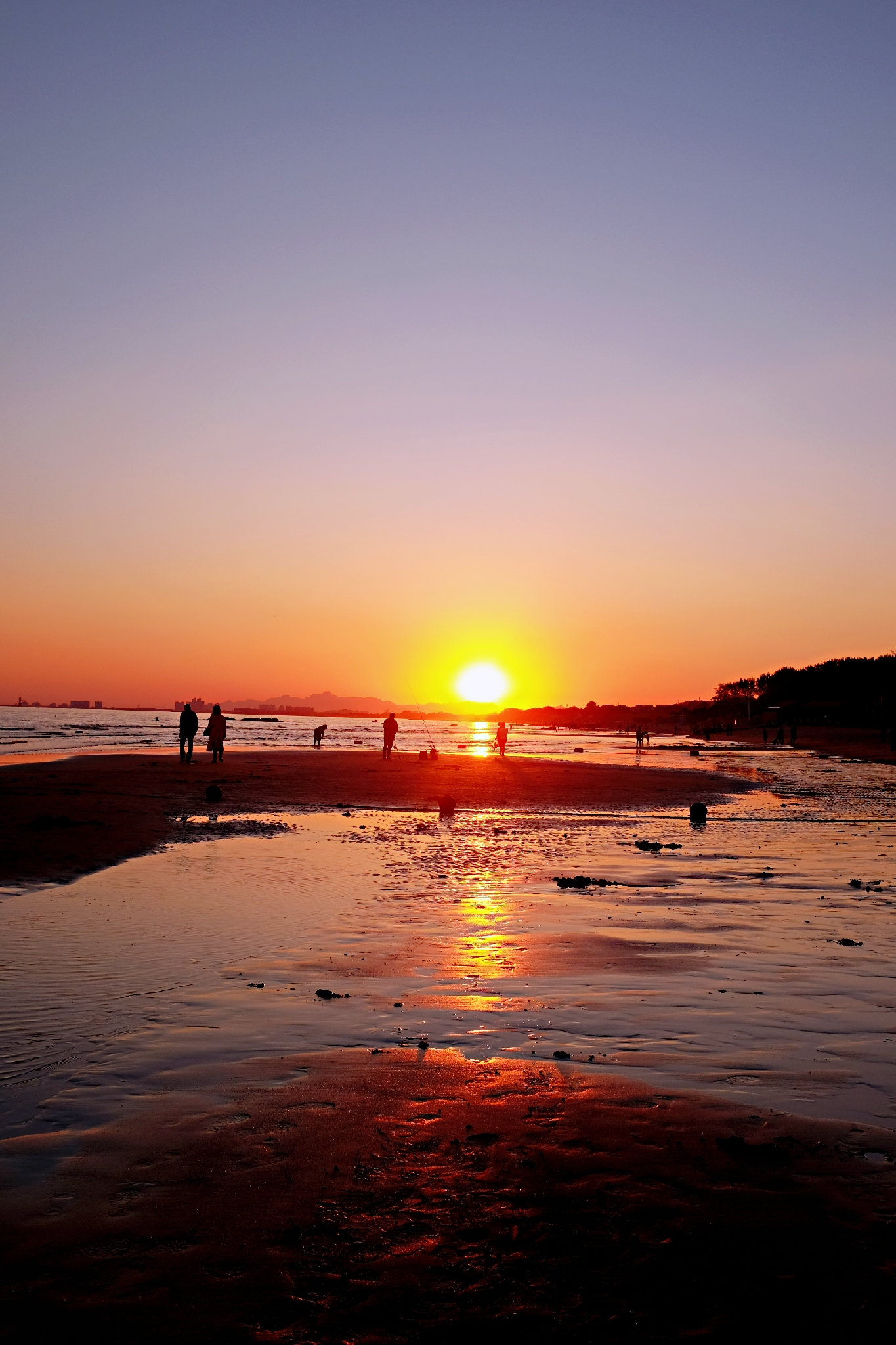 到了北戴河之后怎么去海滨浴场,北戴河怪楼奇园景区今天可以玩吗