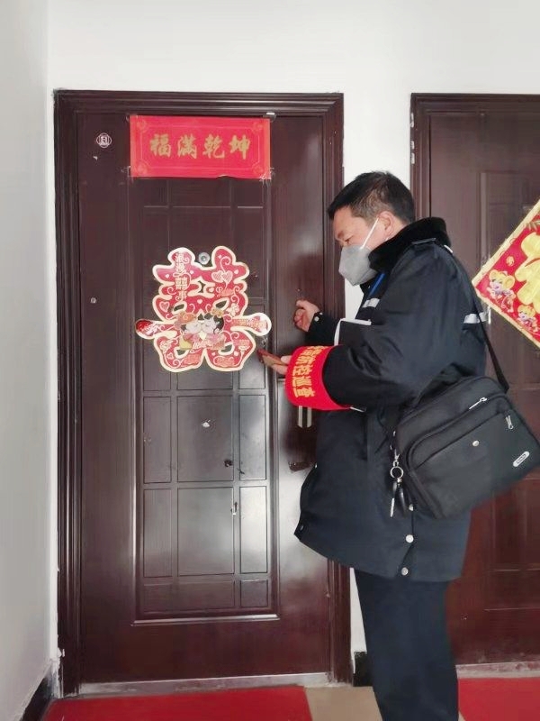 洪泽区高良涧临河网格员杨秀林：守好“疫”线换来千家万户安宁