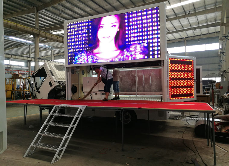 led宣传车一天收入多少钱,想购买led移动宣传车多少钱