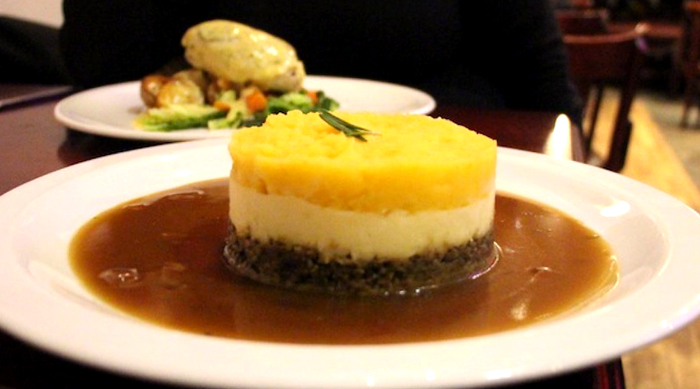 英国爱丁堡房价最新价格,英国爱丁堡全景图