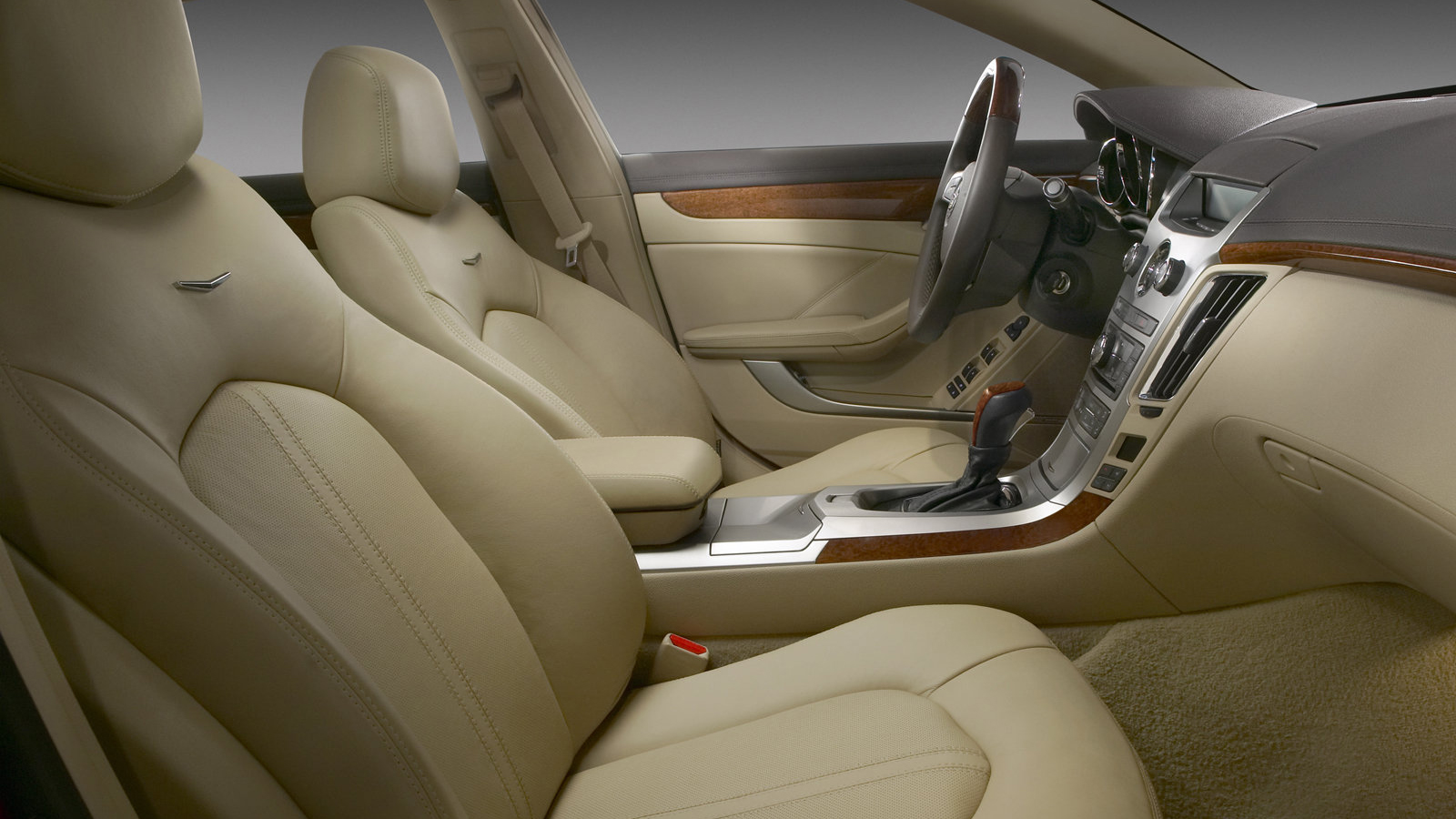 想拥有一台豪华品牌轿车,想拥有一台自己的车