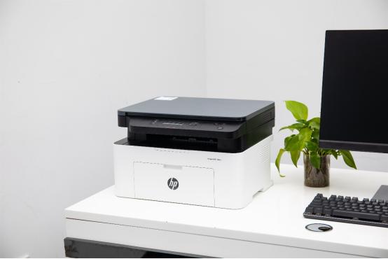 惠普lasermfp136wm打印机怎样使用,惠普136w激光打印机开箱教学