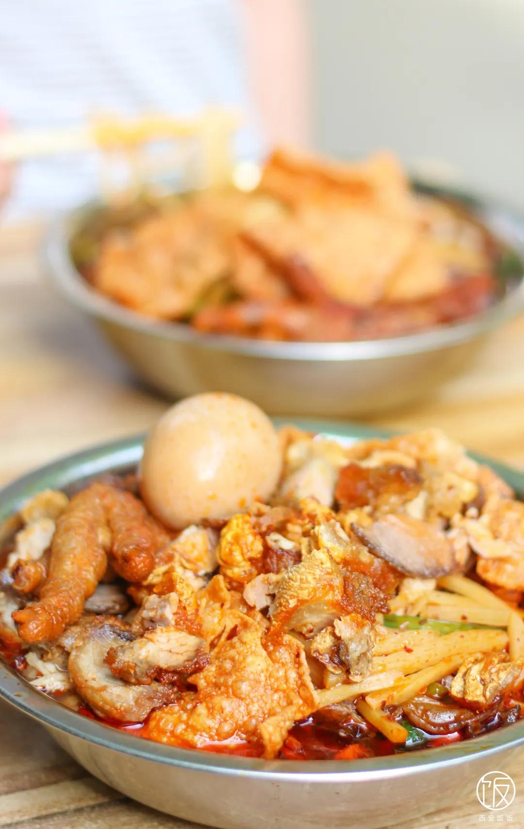 又臭又香螺蛳粉真的很好吃,超臭但超好吃的螺蛳粉