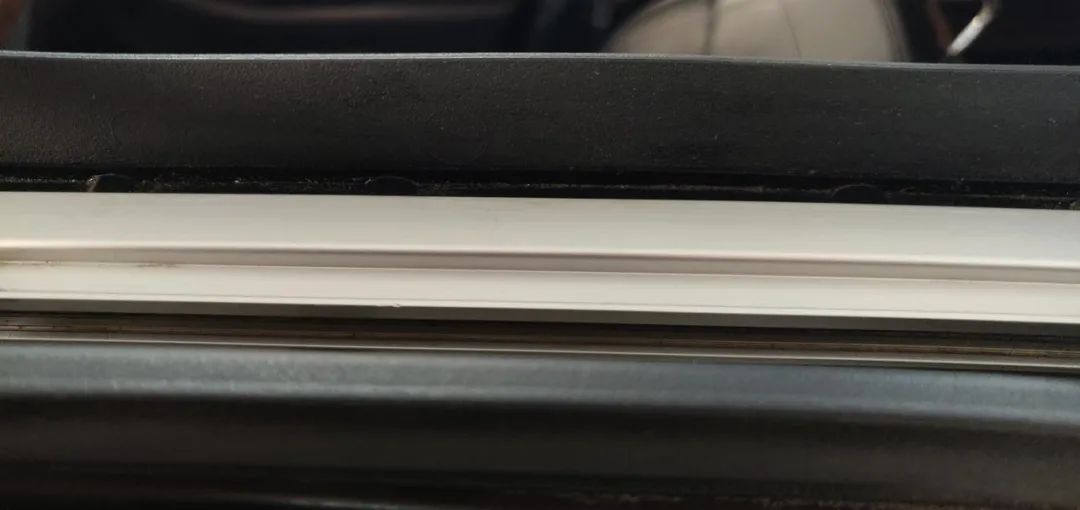 奔驰ml400天窗无法关,奔驰ML400天窗关不上