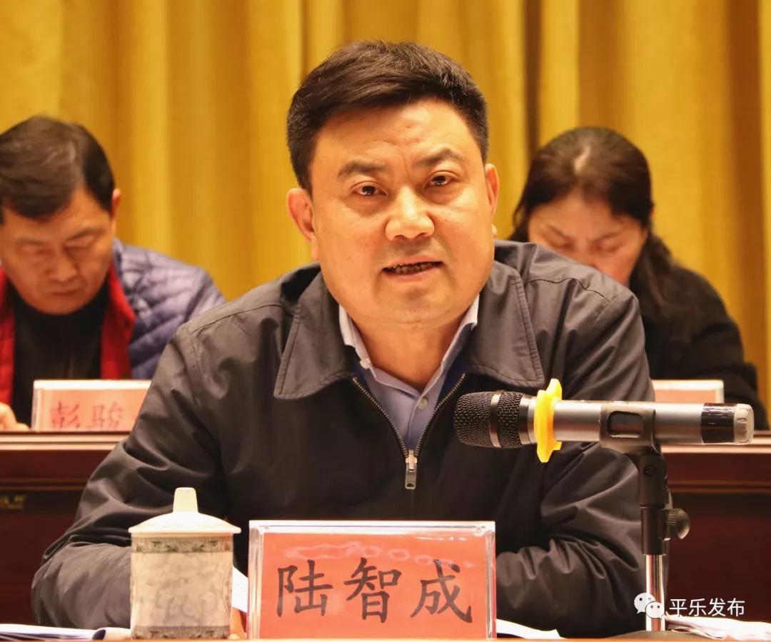 岁月静好只因我们负重前行,岁月静好我们负重前行