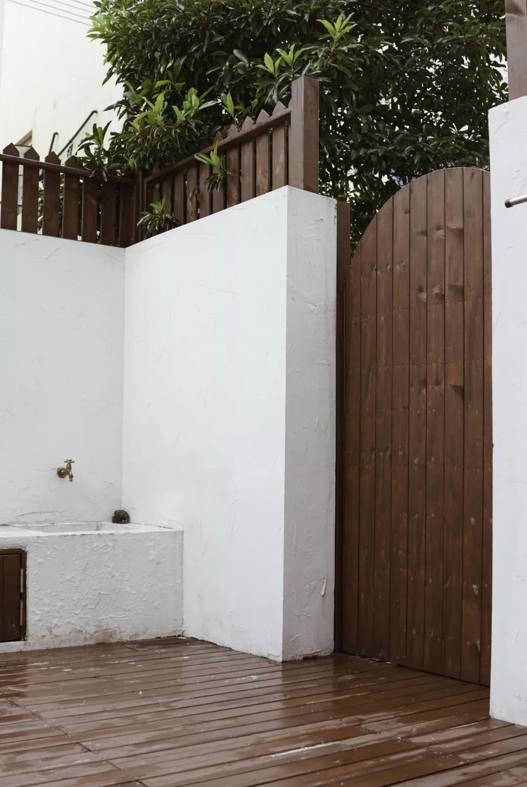 上海小桃园,她卖掉市区两套房子造花园