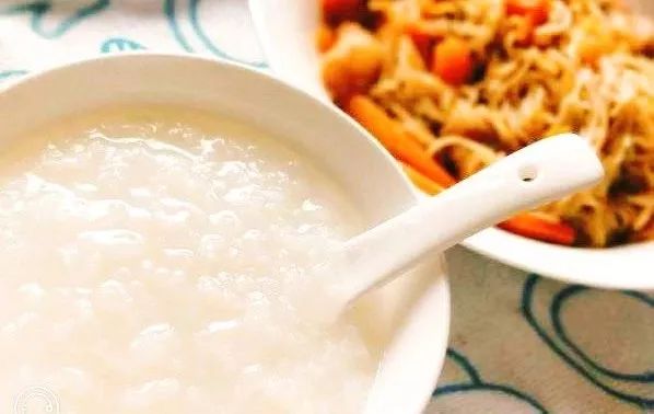 一碗饭吃出了半辈子的心酸,吃上饭才最重要