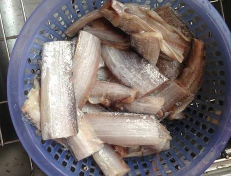 带鱼应该怎么红烧不散,带鱼的做法大全不带糖