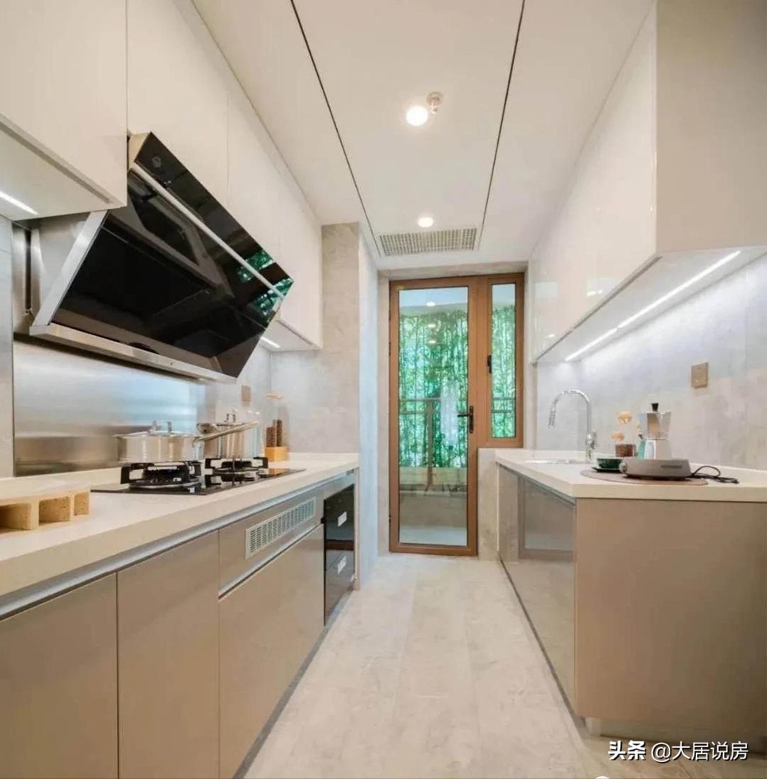 ​比摇号买房更疯狂的是抢小孩入学名额，家长们还有救赎之路吗？