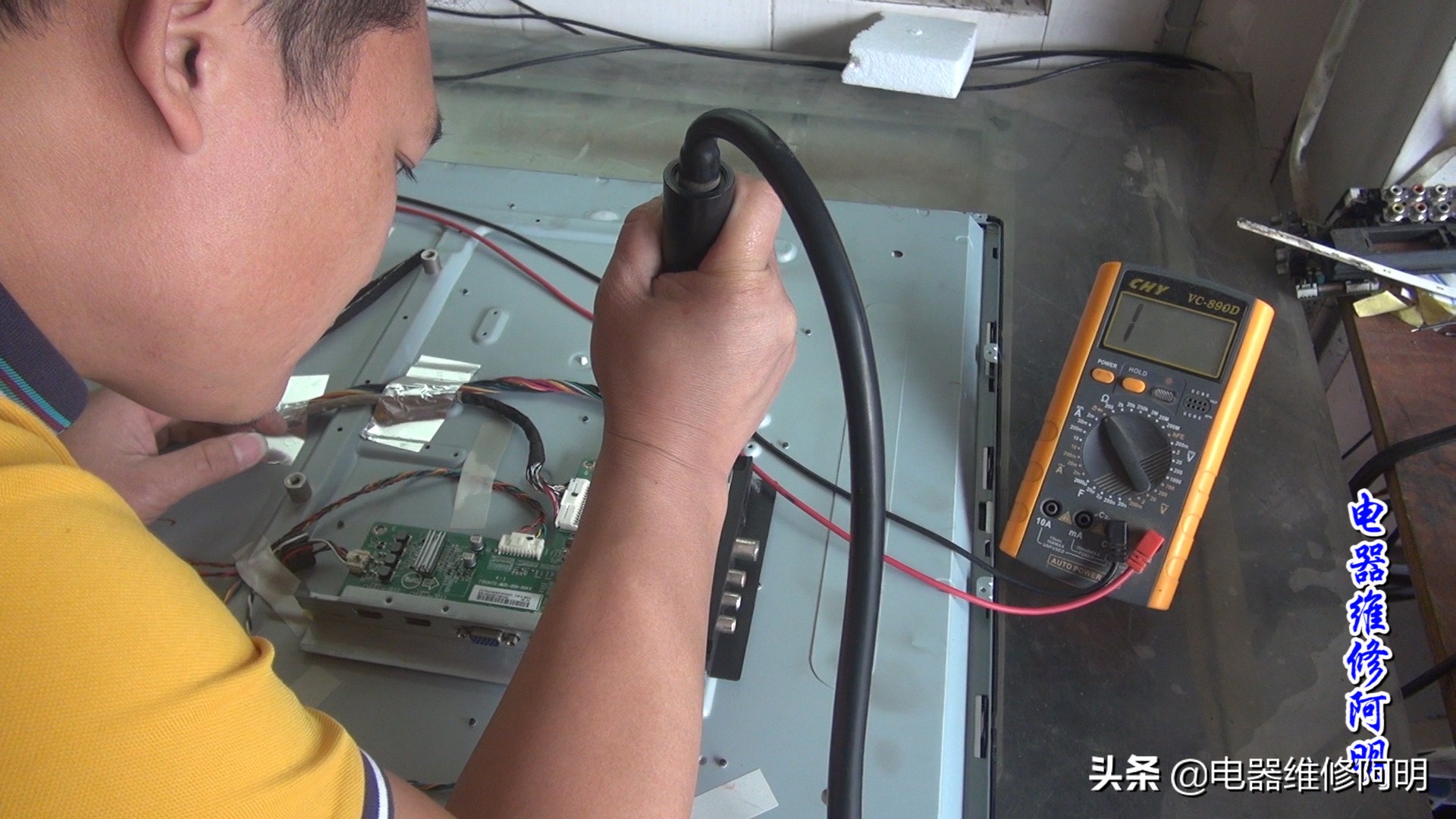 长虹电视屏幕出现横线怎么解决,长虹电视屏幕闪动横纹怎么回事