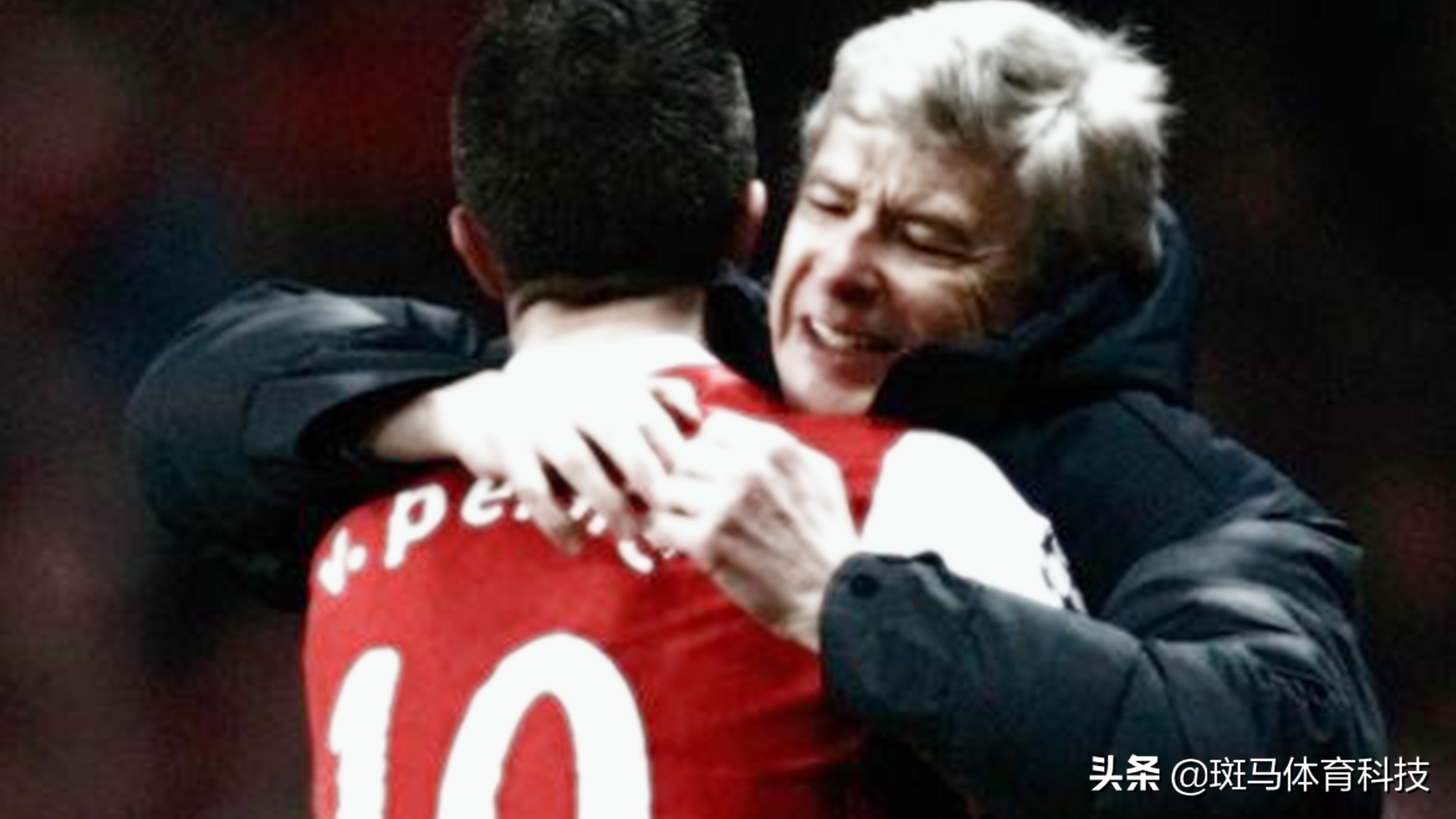 晃过萨内蒂！慢镜回放都看不出用的什么招数，太快了·.·.·.·.