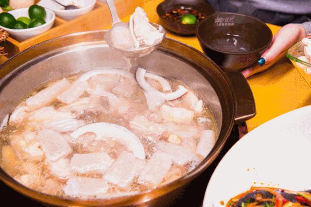 万达椰子鸡哪家最好,万达海南椰子鸡最正宗的店