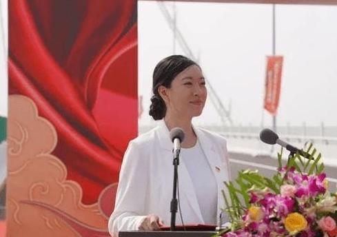 怀来年轻女县长,34岁女博士当选县长