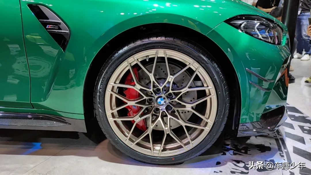 最新款宝马4驱m3,中置四出排气宝马