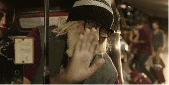 麦当娜50岁时穿衣打扮,61岁麦当娜自曝秀出美貌不减年华