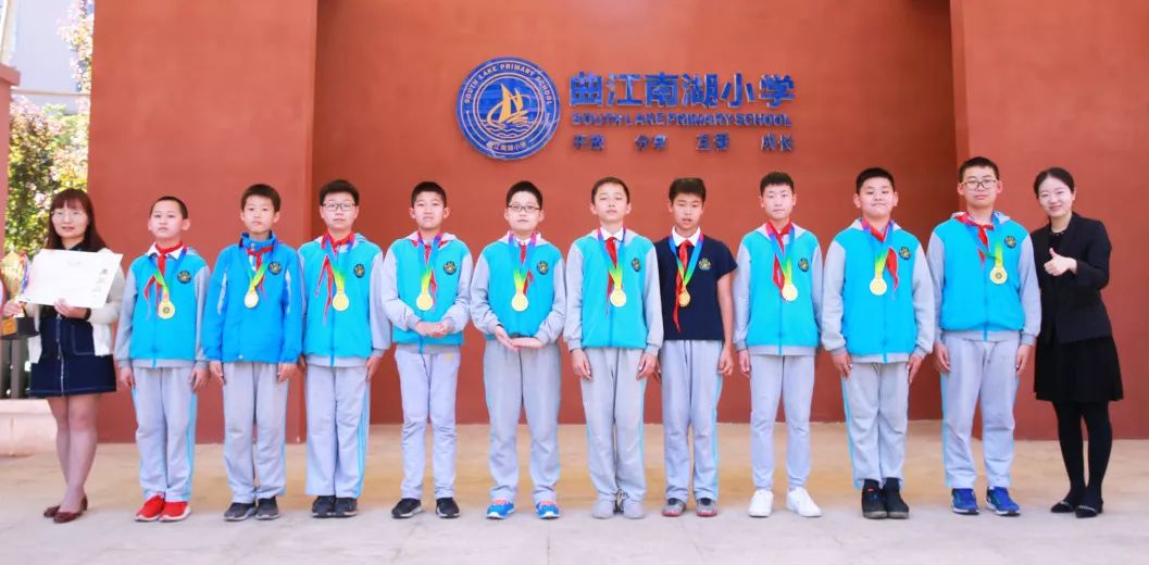 第二届校园足球赛拉开帷幕,曲江新区首届校园足球联赛