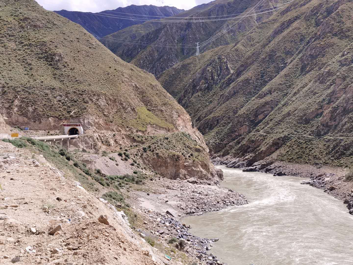 鬼哥的五万里D57说说印度这样的邻居-2（山南市-加查县）