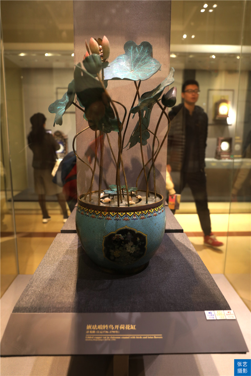 南京博物院，百年前精美灵动的钟表，在修复师的手下再次焕发生机