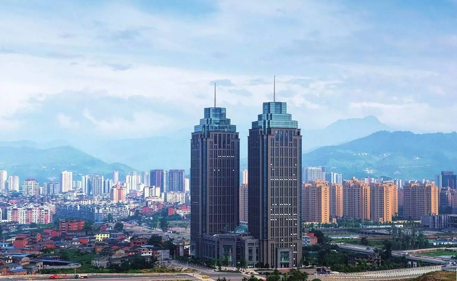 离重庆最近的内陆湖,重庆每个区距离多远