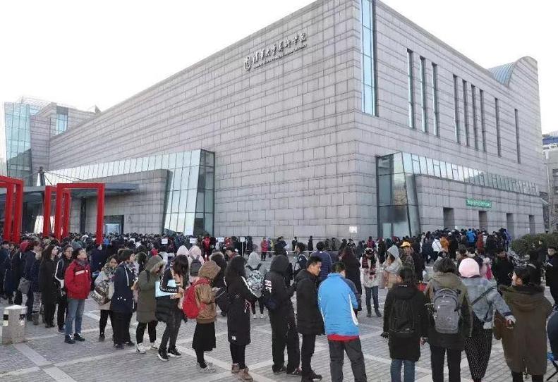 大学挂科多父母陪读有用吗,儿子大学期间老挂科家长要陪读吗