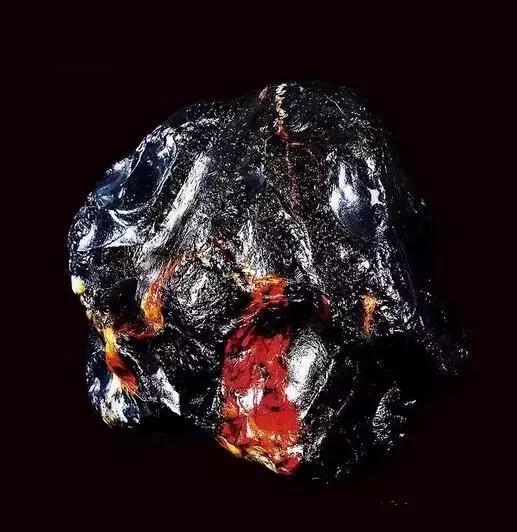 日常石头分类及图片大全,捡到这种石头千万不要扔