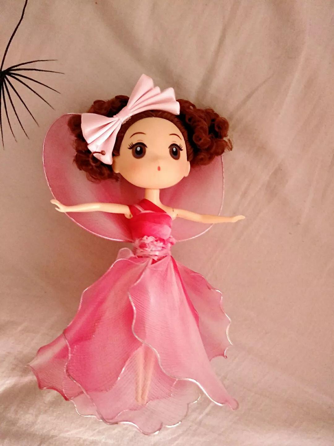 袜子给芭比娃娃做古风裙子,把芭比娃娃穿在身上