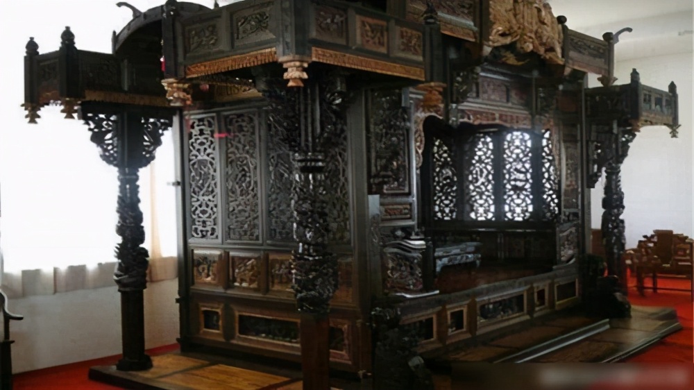 福建男子收藏一个亿,男子捐给国家6万件文物